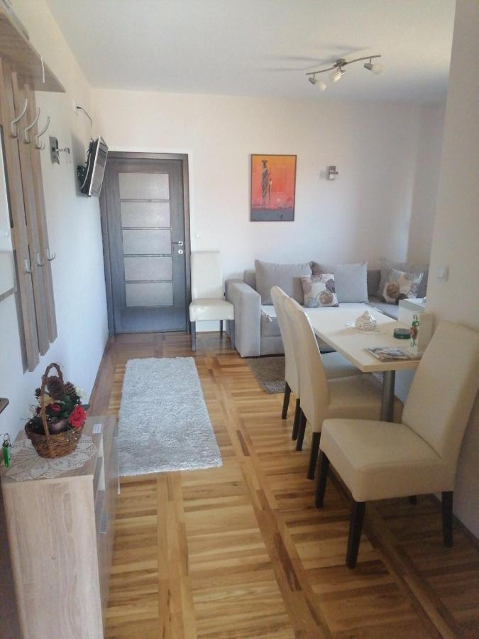 Apartmani Tarsko Sunce Kaludjerske Bare Exterior photo